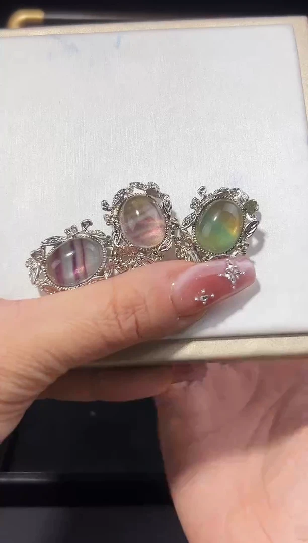 【闪购商品】盒子合金萤石多样性发其一