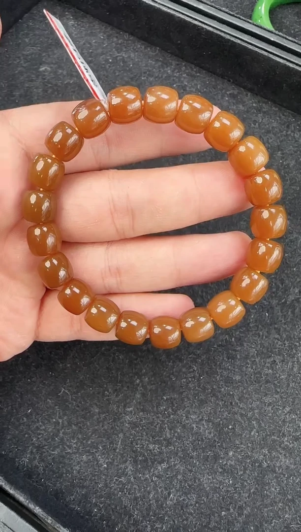 未镶嵌手串和田玉糖料卡9*10左右