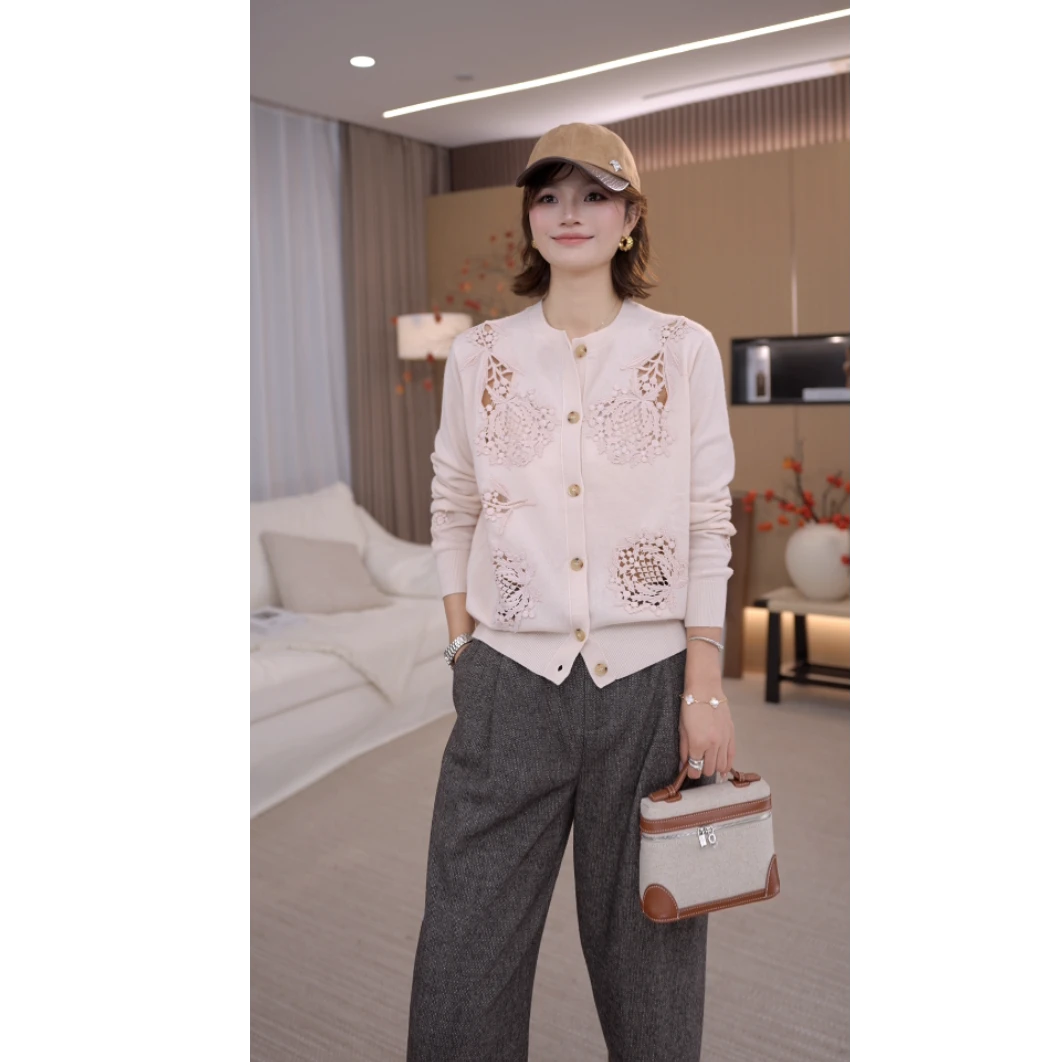 老马Malinlin 女装毛衣蓟图案刺绣羊绒圆领开衫25新款