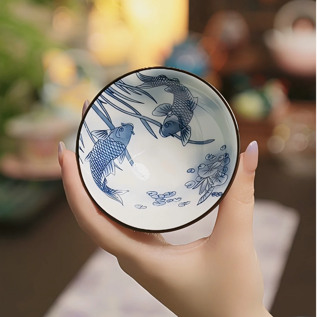 青花鲤鱼陶瓷茶具斗笠杯（50ml）
