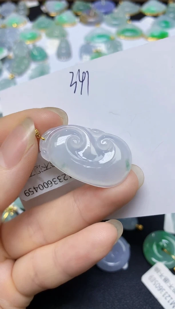 翡翠18K金镶嵌颈饰 天然翡翠A货
