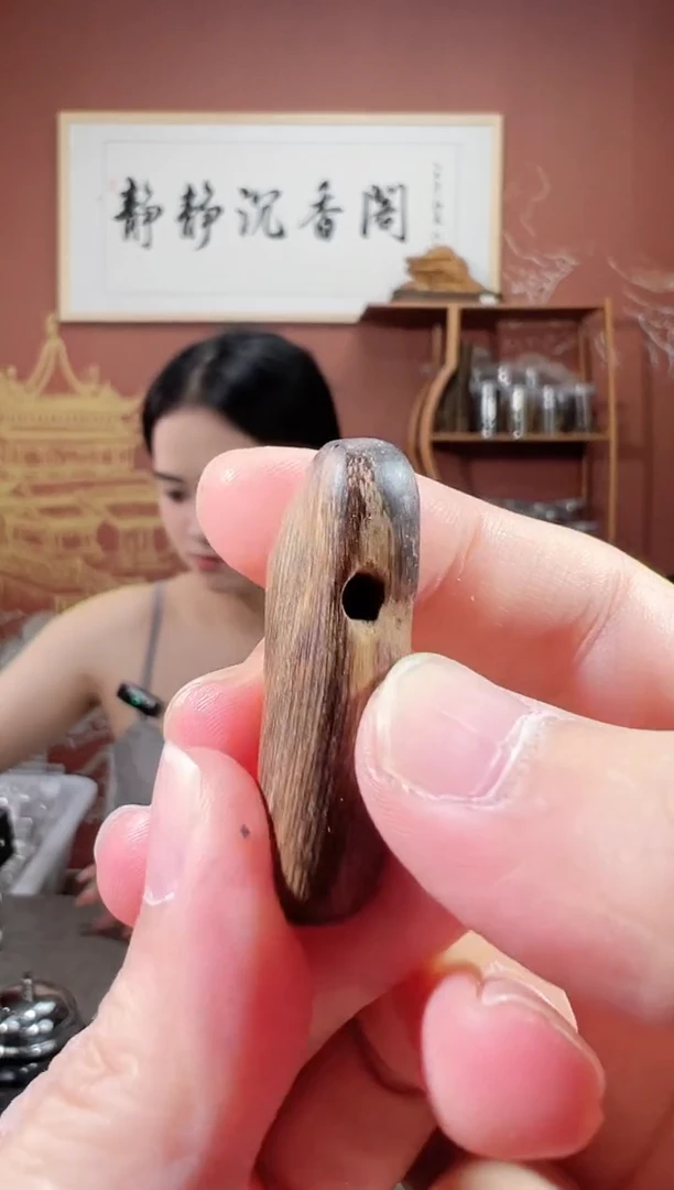 沉香吊坠38号菩萨虫漏多样性发一
