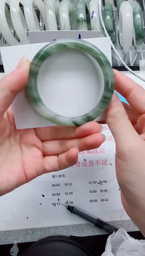 【闪购商品】石英质玉手镯未镶嵌A417-54.4