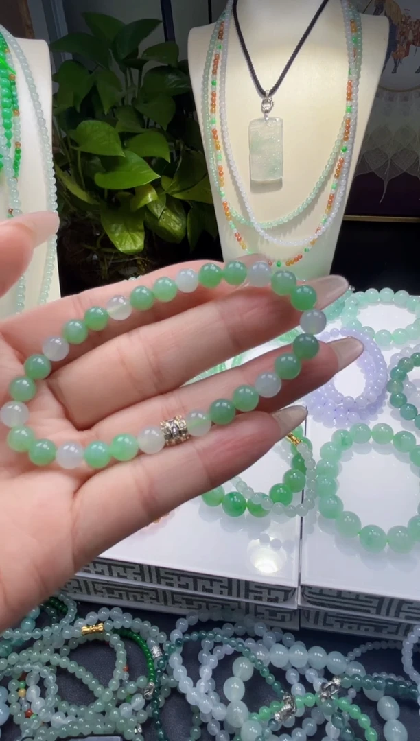 定制翡翠未镶嵌缅甸天然翡翠A货
