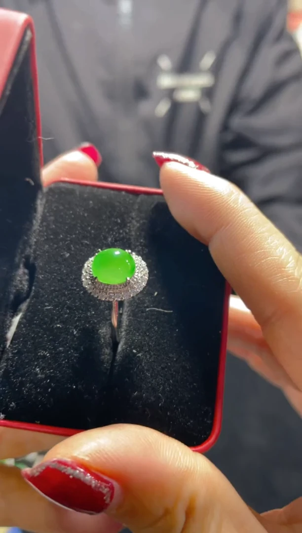 【闪购商品】定制翡翠未镶嵌天然A货翡翠假一罚四（多样性发货）