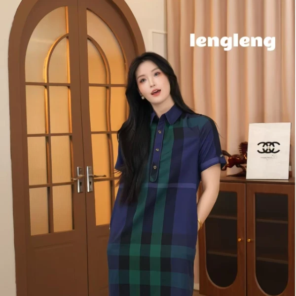 A60经典格纹时尚宽松版连衣裙夏季格子翻领修身裙子女