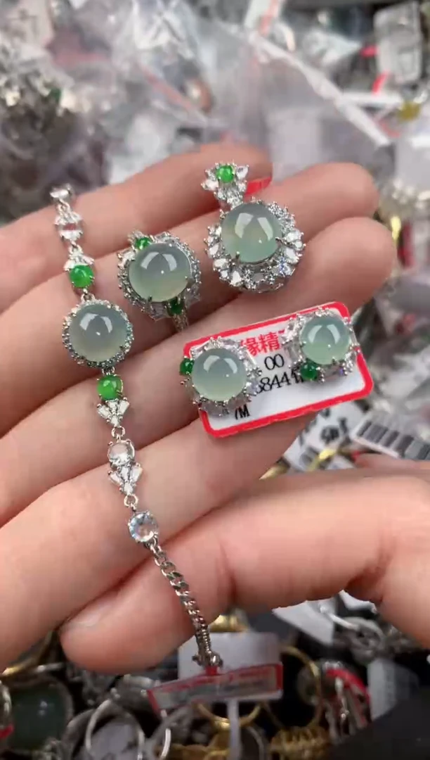 银S925镶嵌戒指翡翠999    2