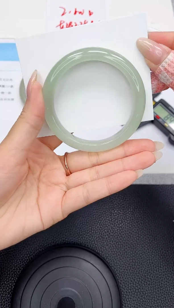 石英质玉手镯未镶嵌192-56.4