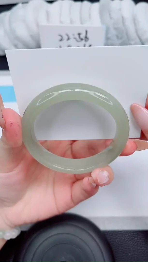 石英质玉手镯未镶嵌44-58.8