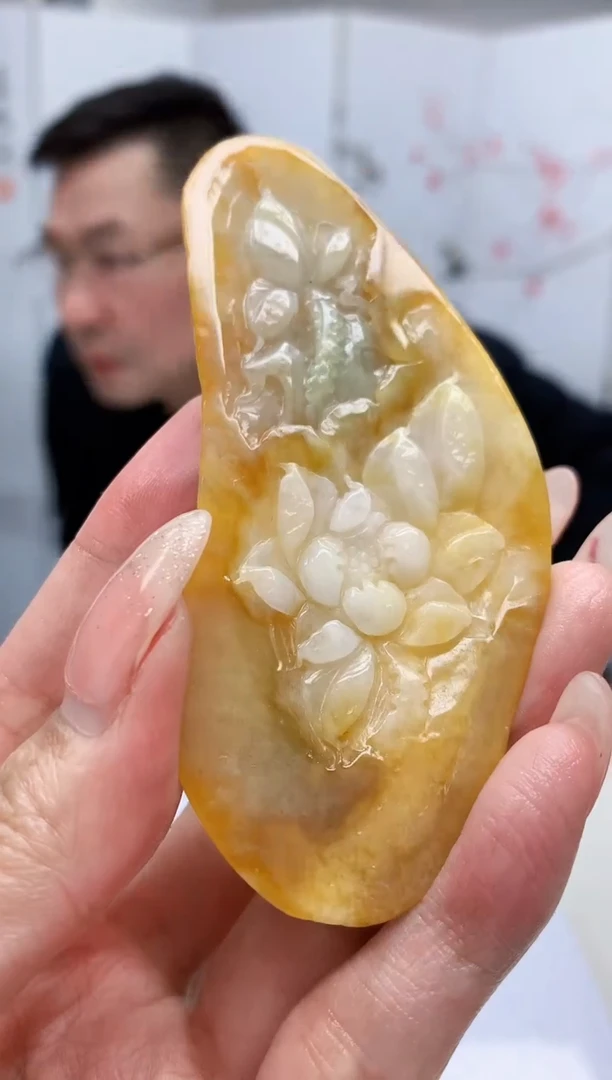 【闪购商品】定制翡翠未镶嵌5152MM-毛货挂件106