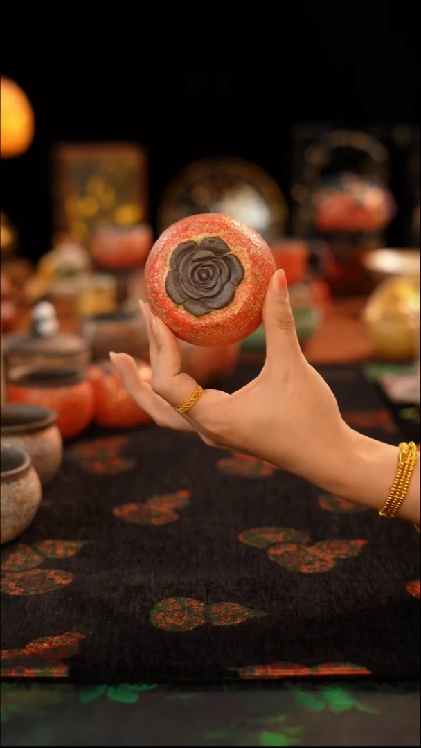 高越岩矿-红金玫瑰花杯