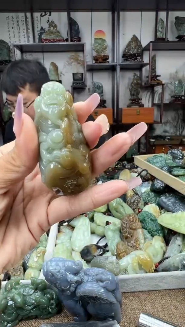 未镶嵌和田玉把件1