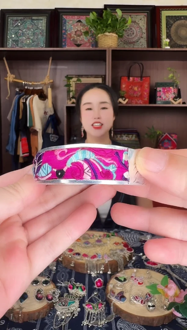 织绣贵州苗绣非遗集市A8438