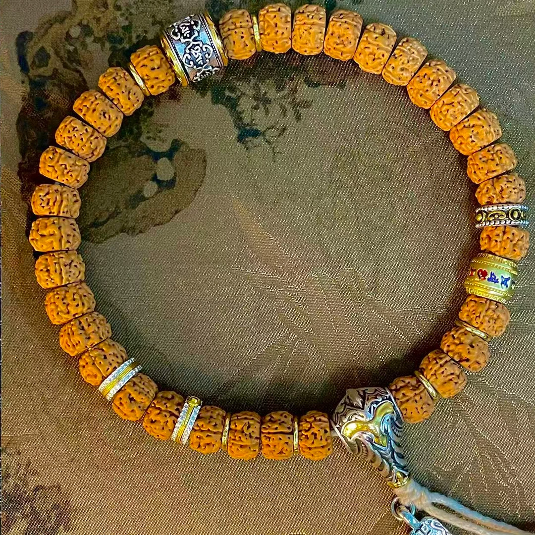 【紫禁城甄选】印尼老树王小金刚手持原创设计五瓣肉