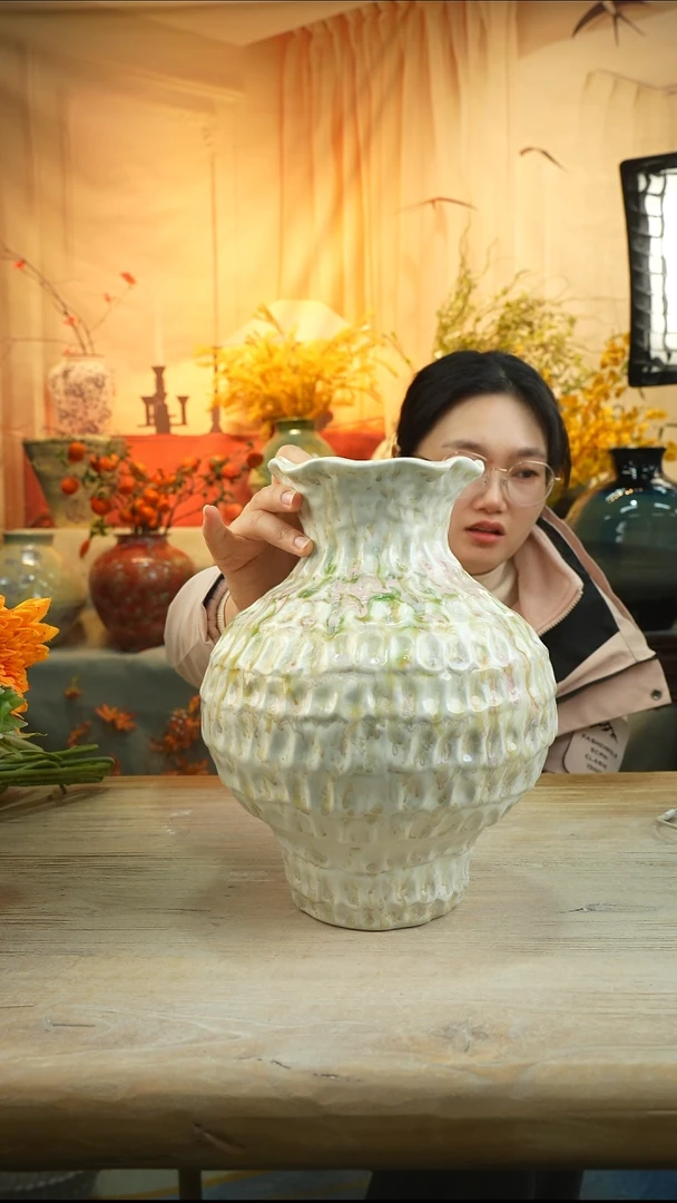 高度30口经14陶瓷花瓶