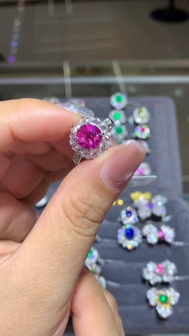 戒指彩色蓝宝石18K金镶嵌3.12CT