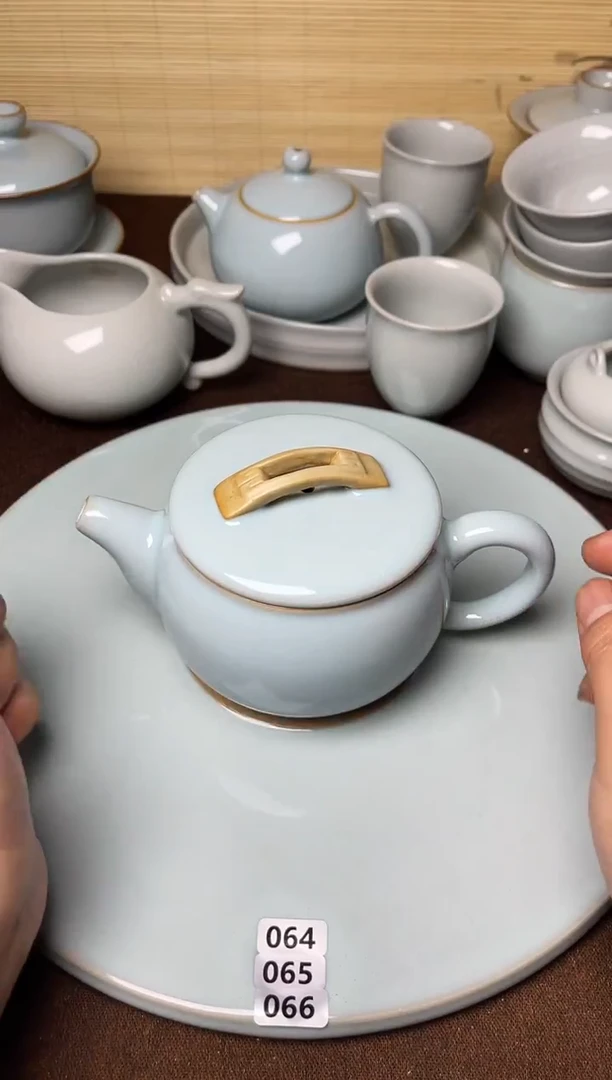 天青-微瑕280cc纯手工大号汉瓦壶