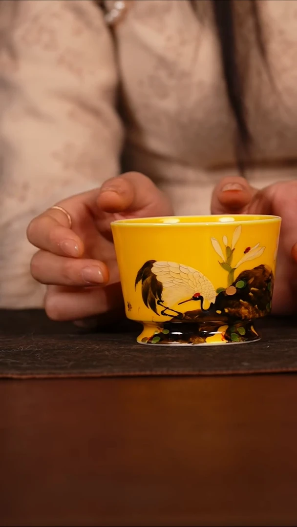 瓷瓷姑娘澄观柴窑帝王黄仙鹤杯