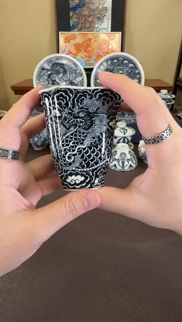 二号釉麒麟公道杯