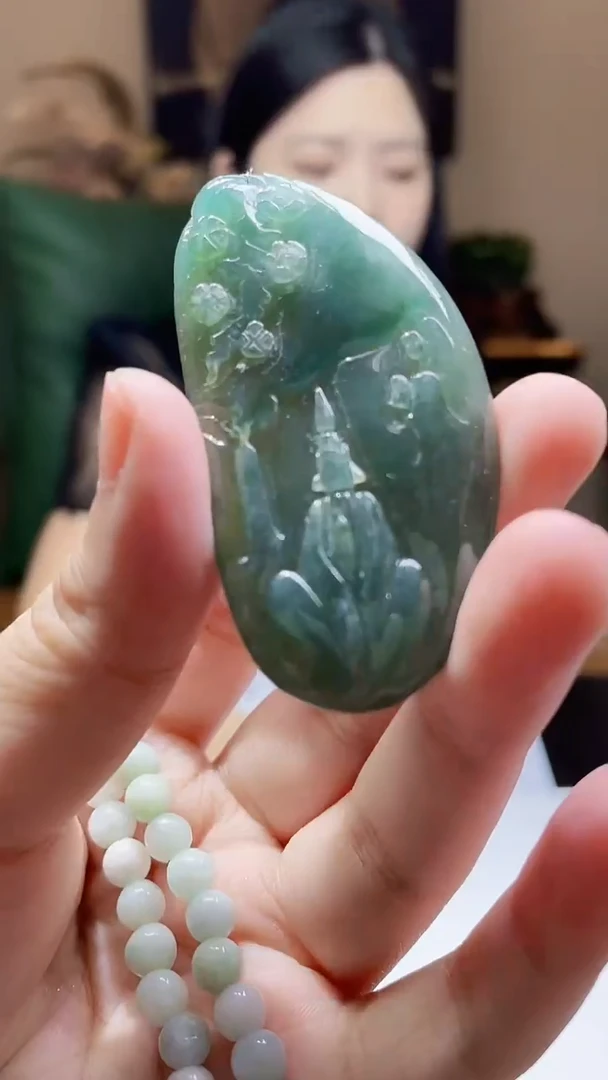 未镶嵌定制翡翠吊坠79
