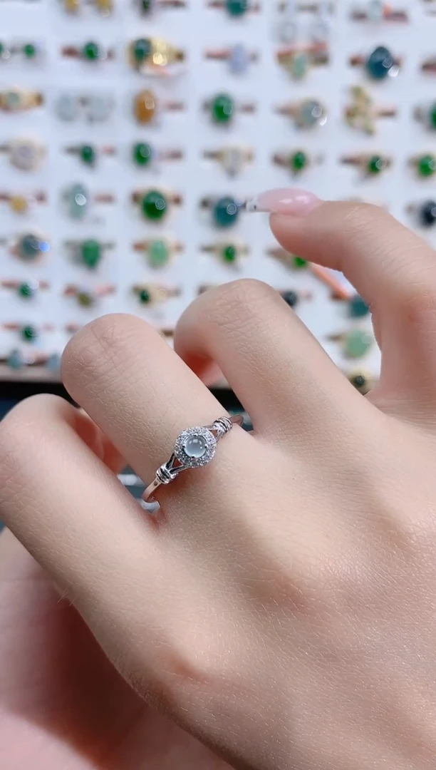 翡翠戒指银S925镶嵌天然翡翠