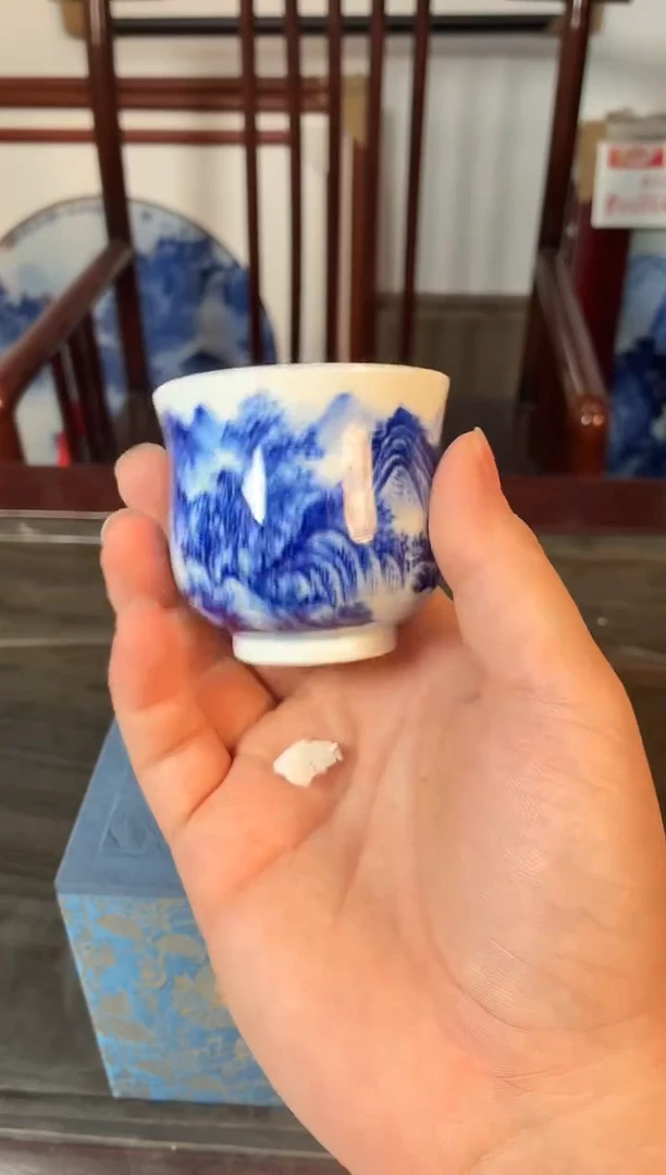 瓷片吴小琴