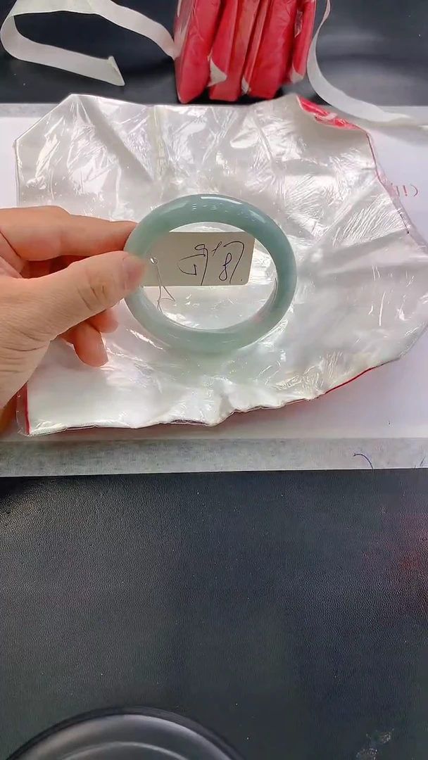 未镶嵌手镯翡翠87