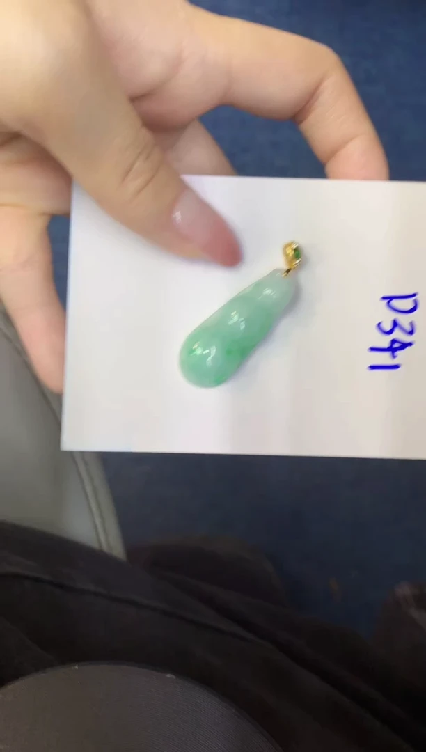 翡翠未镶嵌颈饰缅甸天然翡翠A货