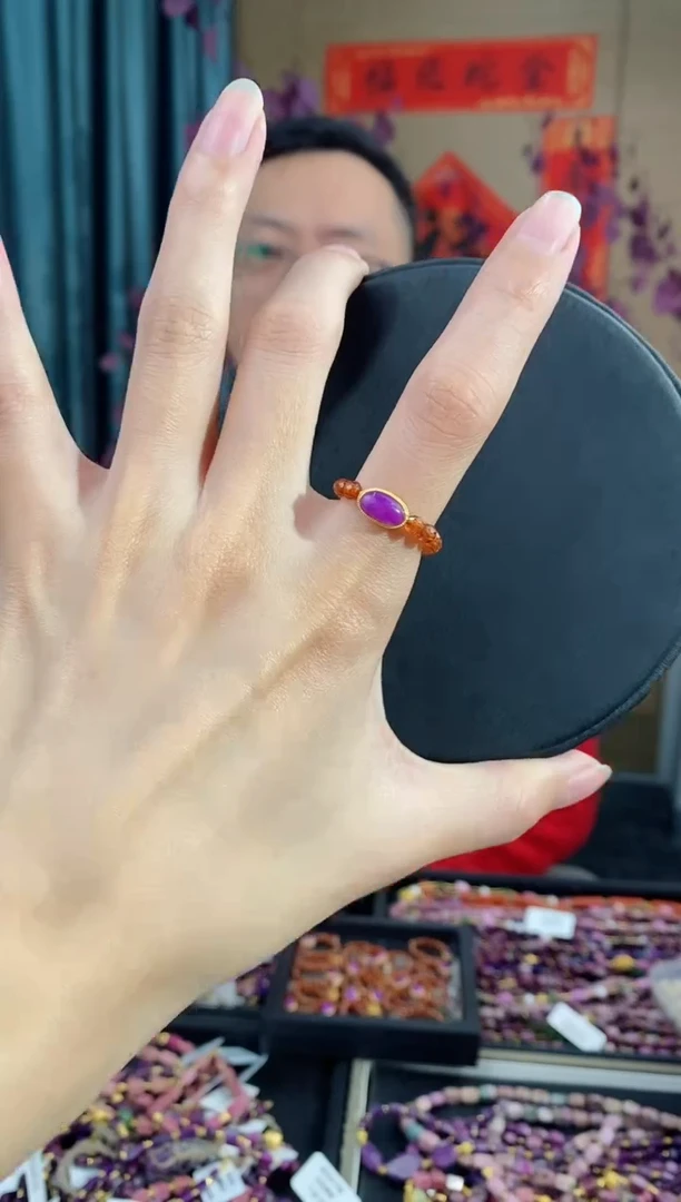 【闪购商品】苏纪石（舒俱来）戒圈18K金镶嵌144