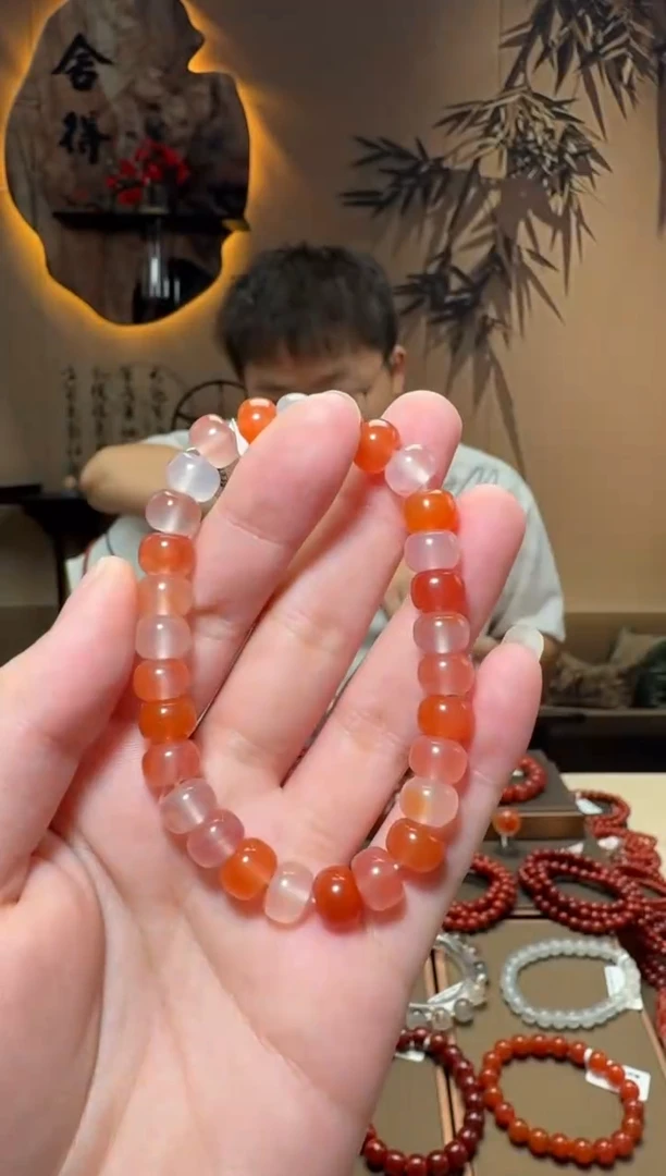 未镶嵌手串南红玛瑙一条8mm+ 多样性发货