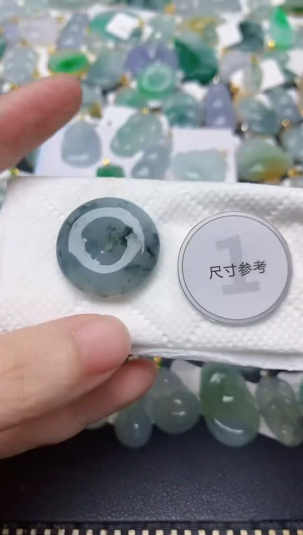 颈饰未镶嵌翡翠天然缅甸A货翡翠