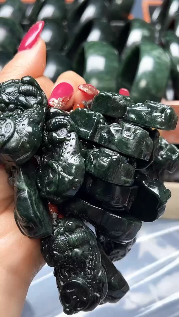 【闪购商品】蛇纹石玉药王石未镶嵌貔貅挂件 发一