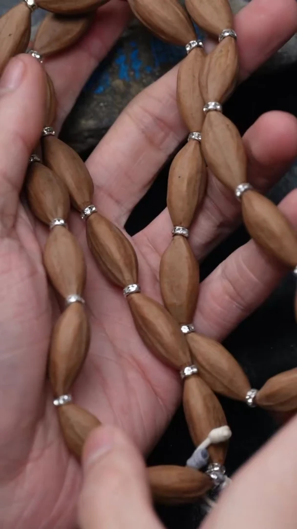 【闪购商品】橄榄核吊坠橄榄核