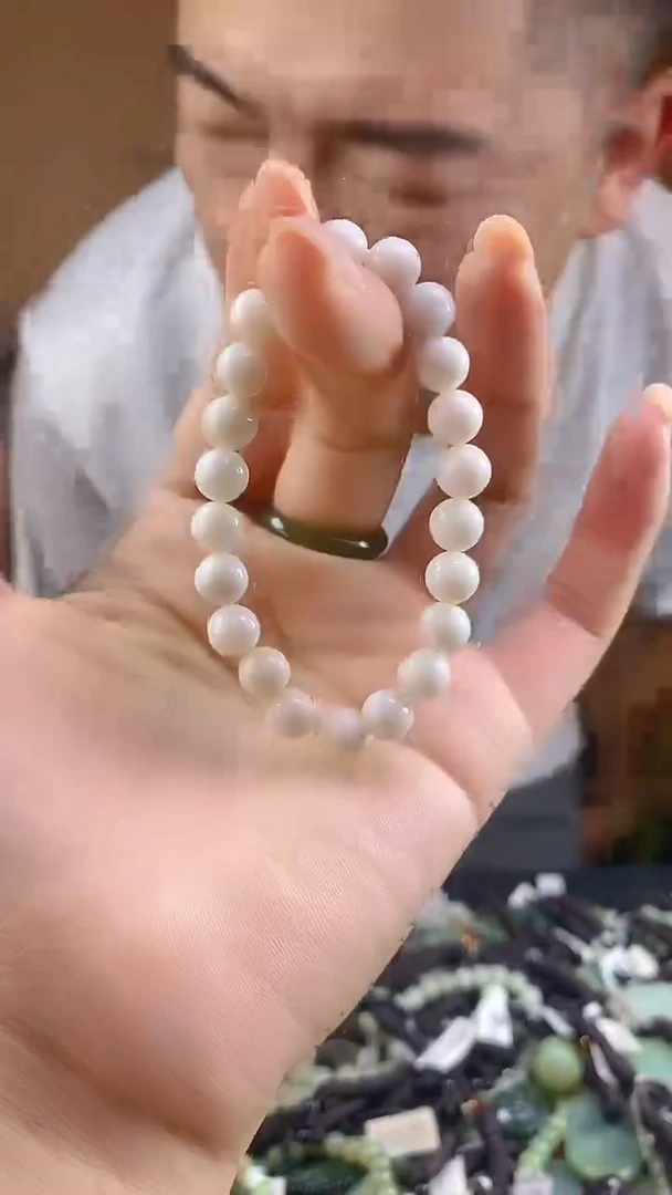 和田玉未镶嵌颈饰多样性发货，拍一发一