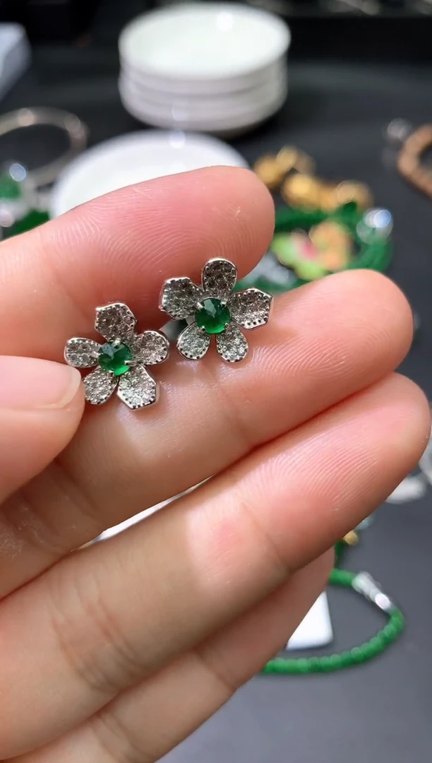 翡翠未镶嵌耳饰耳钉