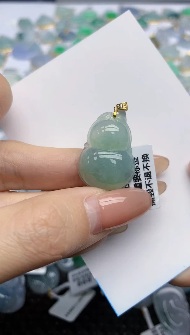 【闪购商品】翡翠挂件18K金镶嵌天然翡翠A货