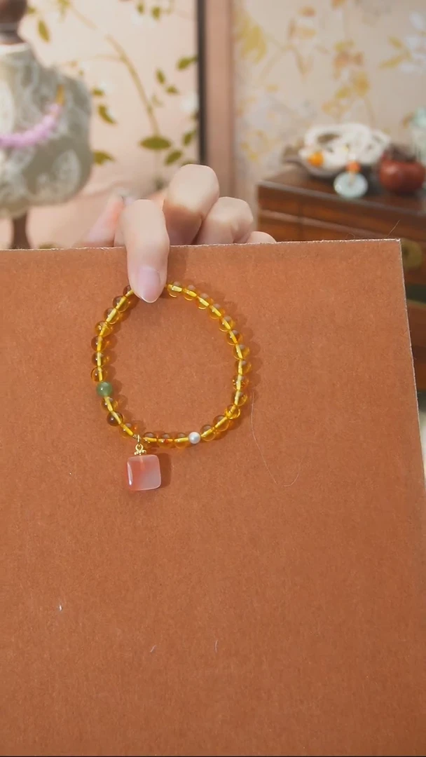 【闪购商品】琥珀（花珀）手链未镶嵌颜色微差多样性发货发其一