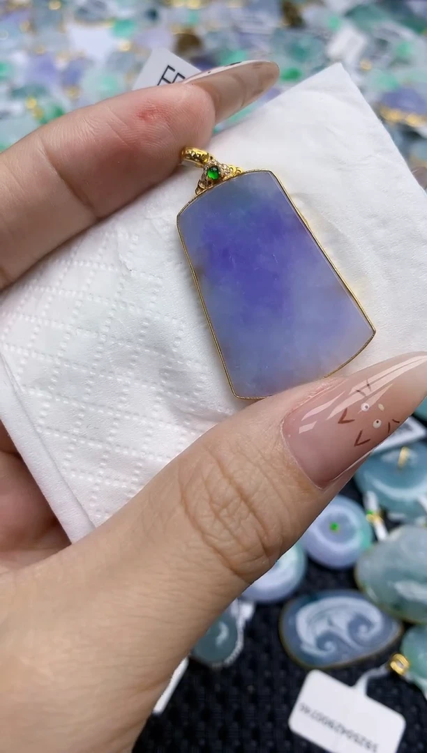 翡翠18K金镶嵌颈饰197   天然翡翠A货