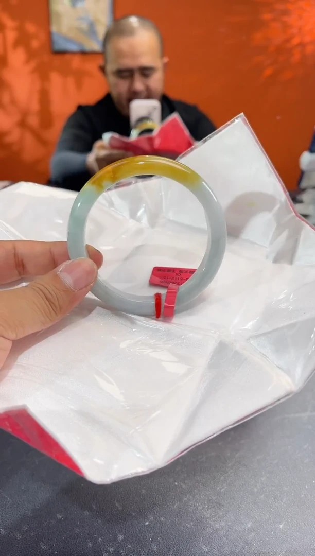 未镶嵌手镯翡翠4