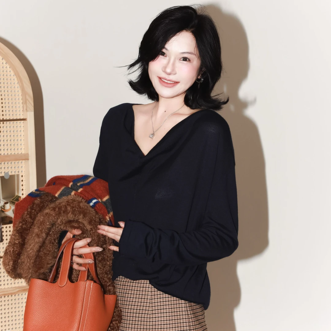 PENNYPENG 昼夜界限 黑色气质知性简约设计感不对称荡领羊毛上衣