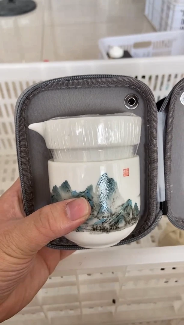 无运费险有瑕疵的摄影的产品有使用过的痕迹有点脏介意勿拍