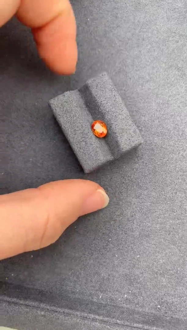 【闪购商品】石榴石（芬达石）裸石未镶嵌1ct芬达