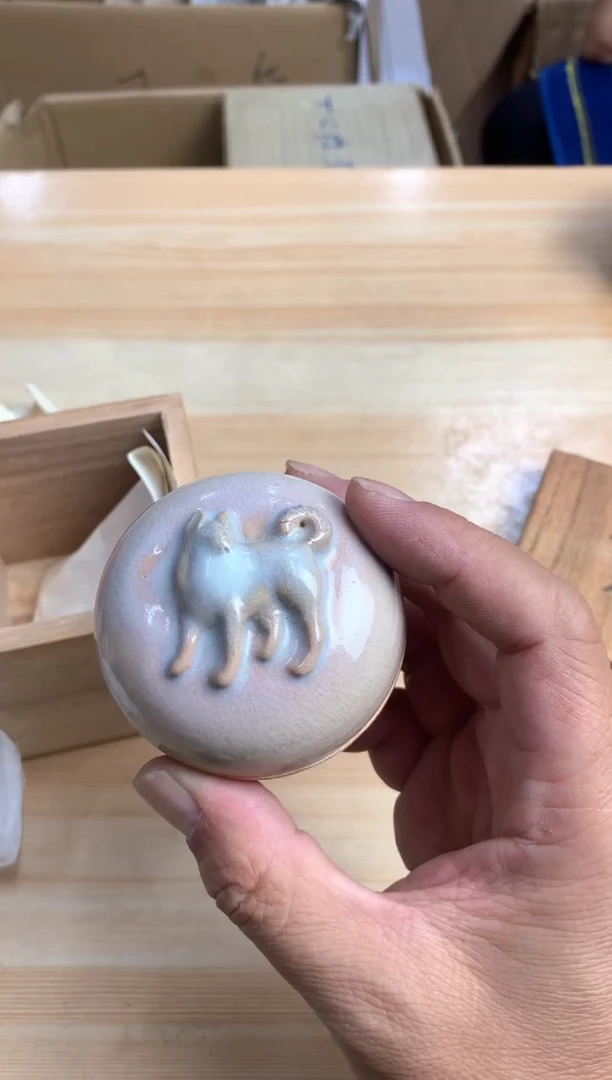 默认微瑕，no退no换，介意勿拍