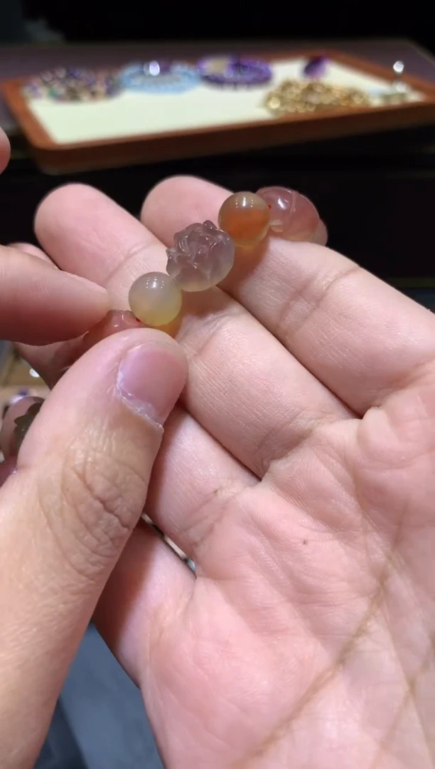 【闪购商品】石英质玉（盐源）手链未镶嵌H156