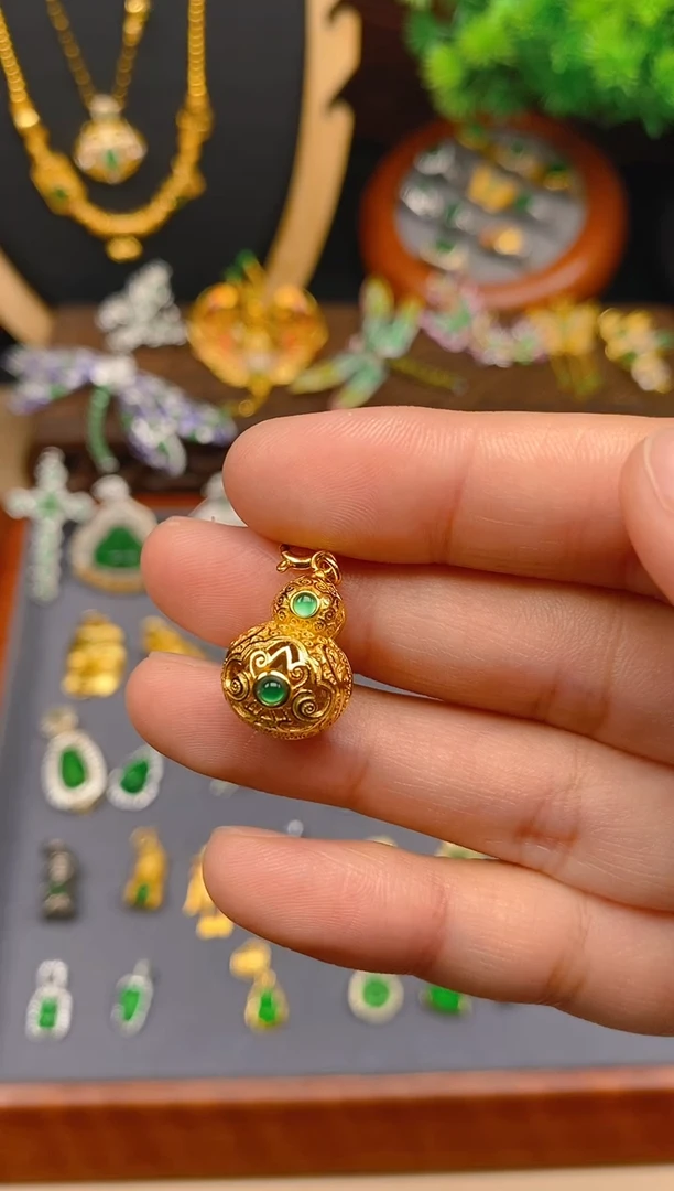 【闪购商品】翡翠吊坠(不含链)银S925镶嵌大花丝葫芦