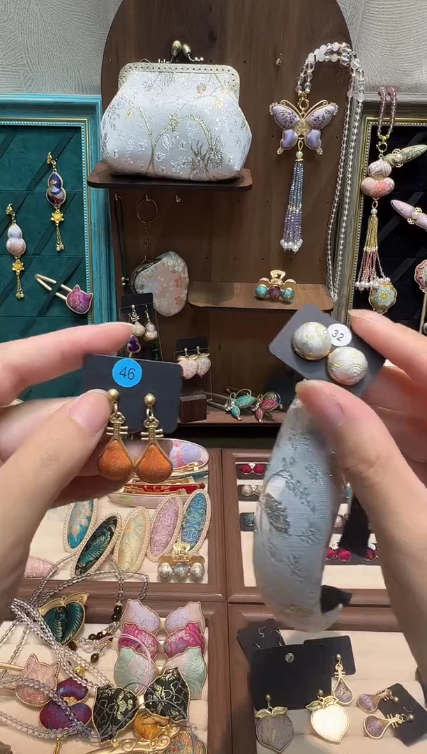 【预售不退不换】白定胜发箍 定