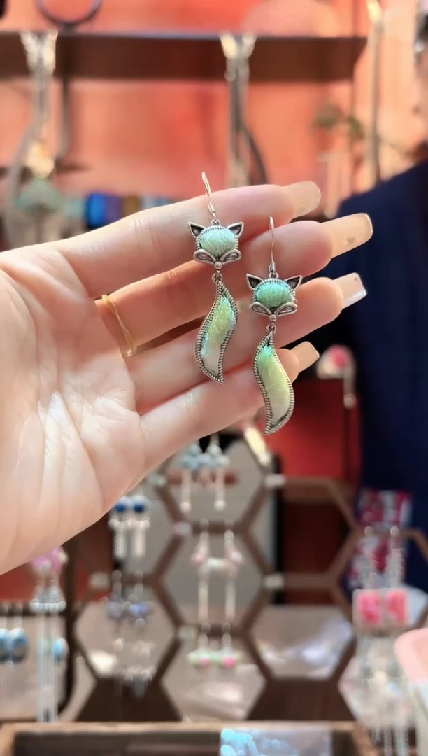 织绣云织谣民族风精美饰品   191