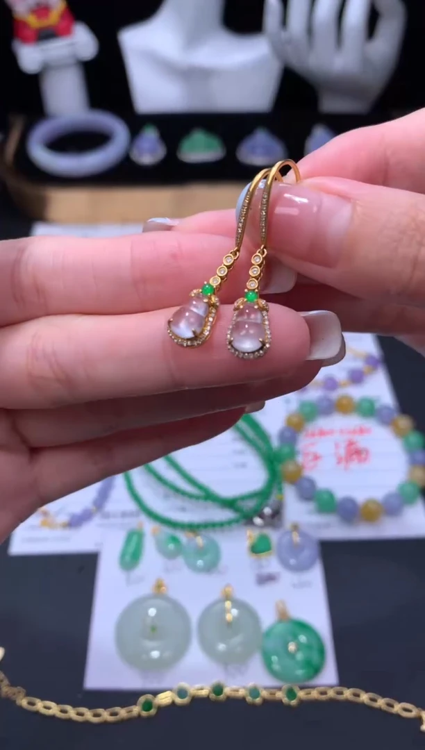 18K金镶嵌定制翡翠48小时鉴赏期 退货不扣服务费