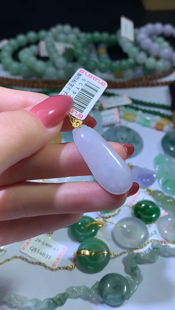 颈饰18K金镶嵌翡翠ZX018907