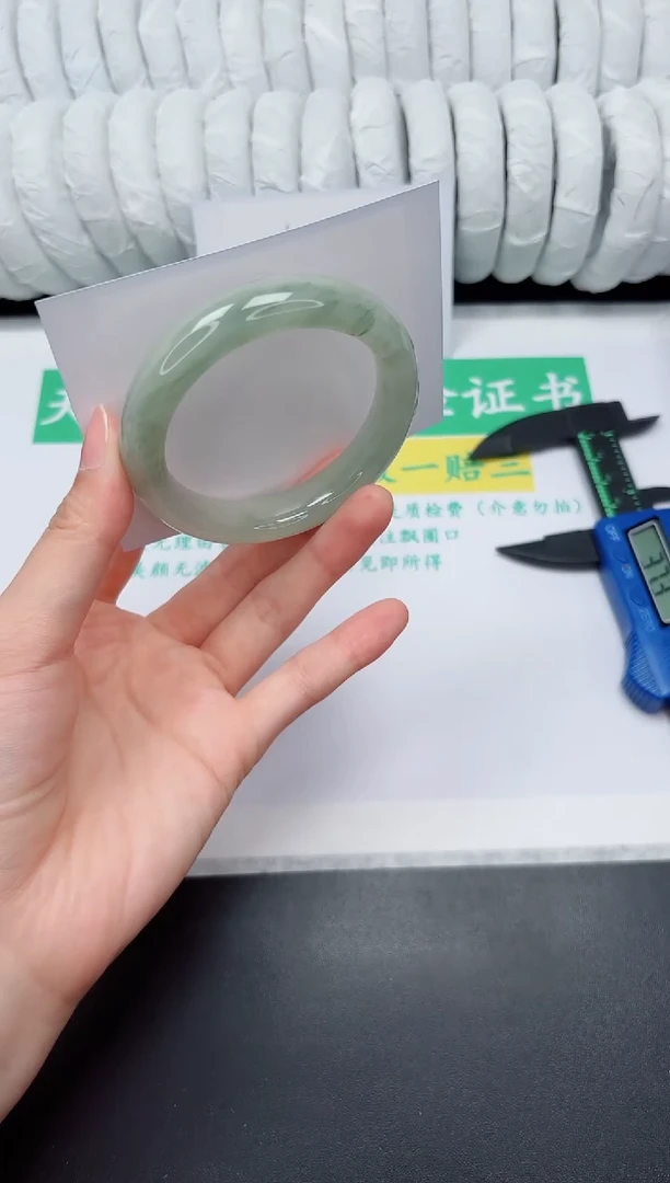 未镶嵌手镯石英质玉177-52.8PH